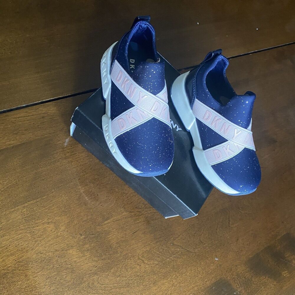 DKNY Baby Girls Casual & Fashion Sneakers Navy blush Shoes Size 7 Kids New - Picture 14 of 16